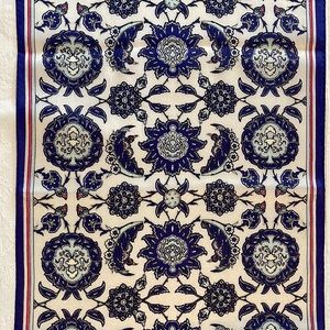 Oblong silk scarf, Oscar de la Renta